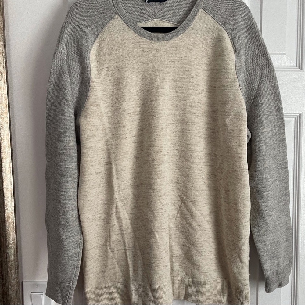 Vince Men's heather white and Gray Crewneck Sweater